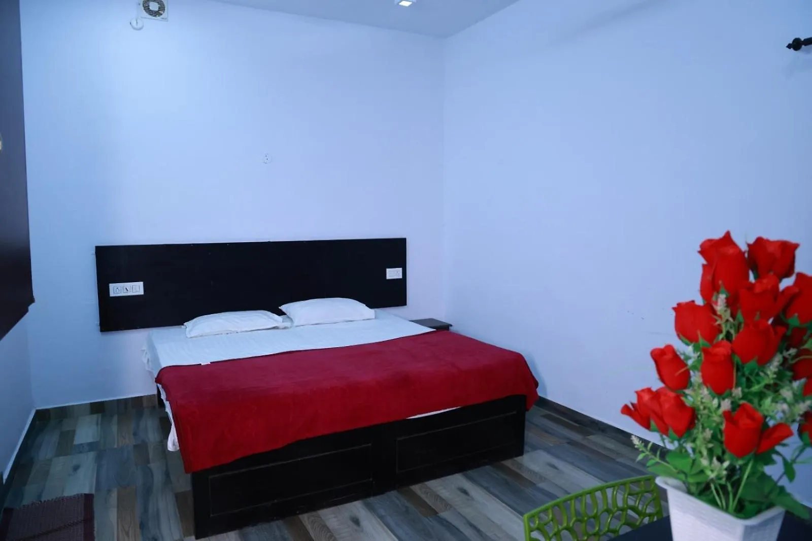 Nest In Mist Inn Munnar Δωμάτια σε οικογενειακή κατοικία